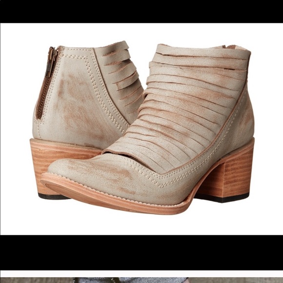 Freebird by Steven Shoes | ISO Freebird Sabra Natural (89) | Color: Cream/White | Size: 8 | Chellesscloset's Closet